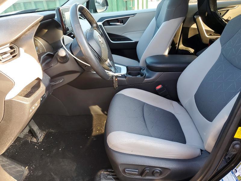 2019 TOYOTA RAV4 HYBRID XLE — Фото 7 из 13