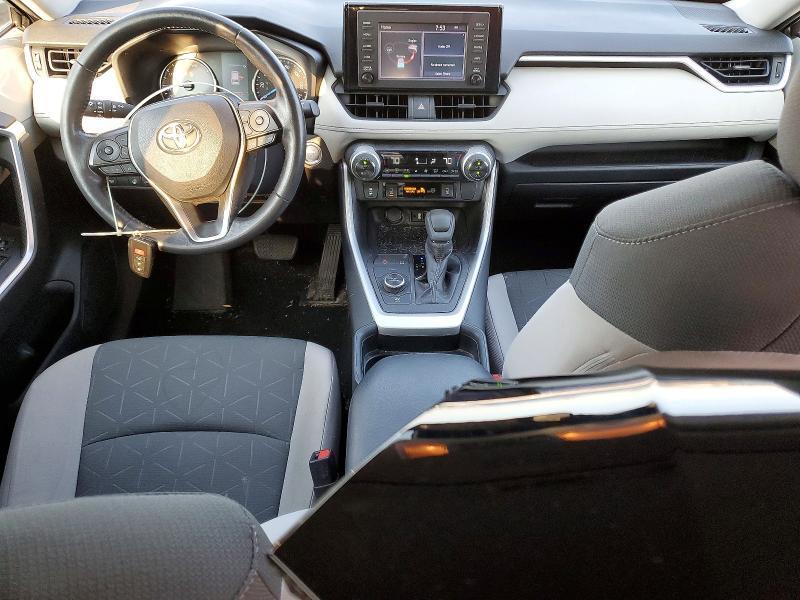 2019 TOYOTA RAV4 HYBRID XLE — Фото 8 из 13