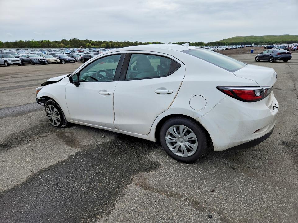 2019 TOYOTA YARIS L — Фото 2 из 13