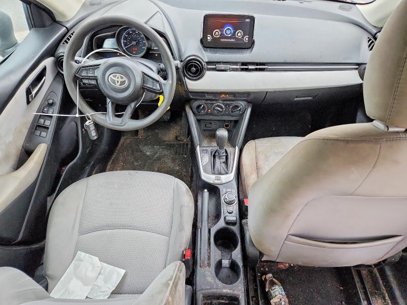 2019 TOYOTA YARIS L — Фото 8 из 13