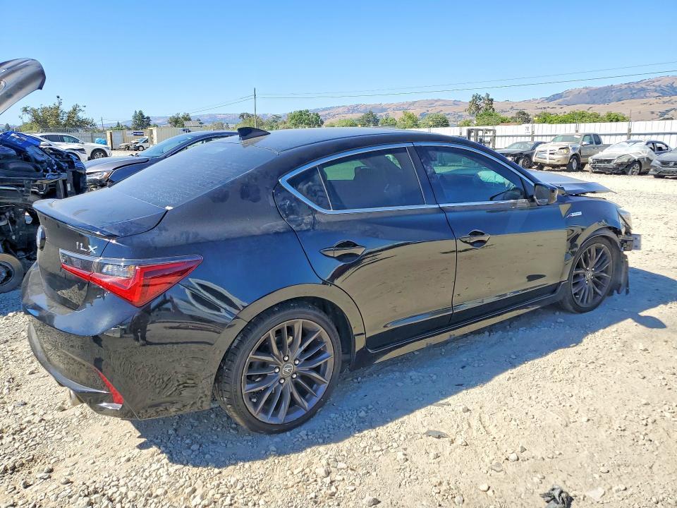 2020 ACURA ILX PREMIUM A-SPEC — Фото 3 из 13