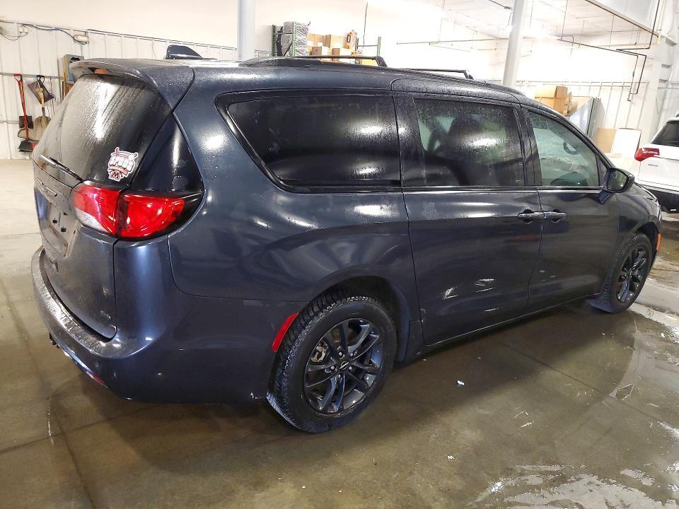 2020 CHRYSLER PACIFICA TOURING L — Фото 3 из 13