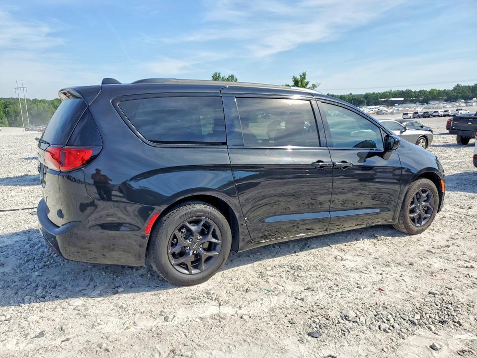 2020 CHRYSLER PACIFICA TOURING L — Фото 3 из 13