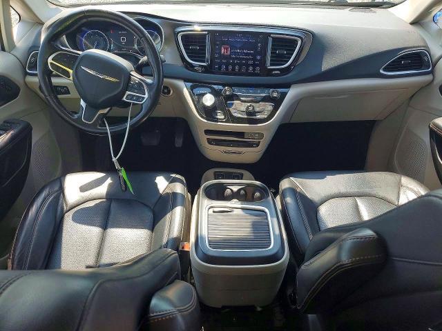 2020 CHRYSLER PACIFICA TOURING L PLUS — Фото 8 из 13