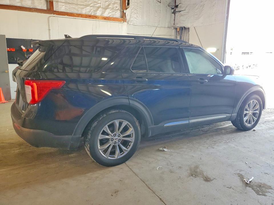 2020 FORD EXPLORER XLT — Фото 3 из 13