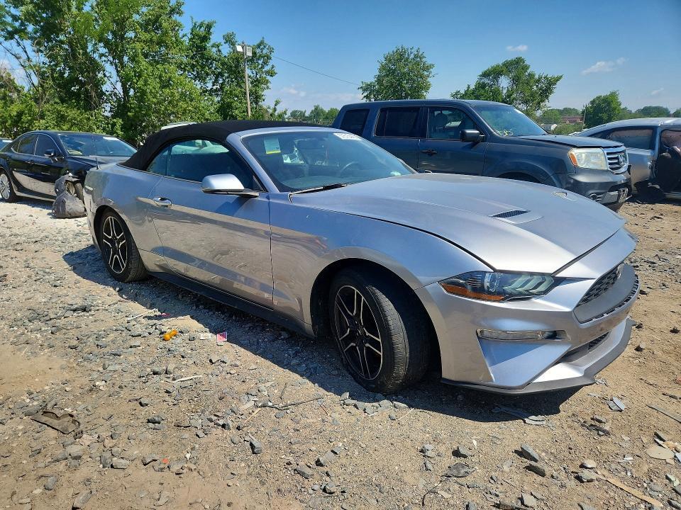 2020 FORD MUSTANG — Фото 4 из 12
