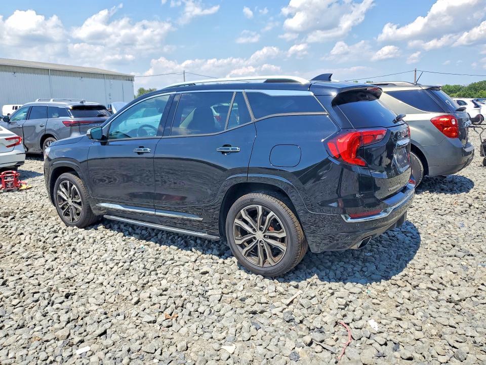 2020 GMC TERRAIN DENALI — Фото 2 из 13