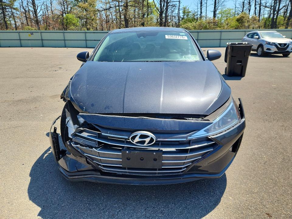 2020 HYUNDAI ELANTRA SEL — Фото 5 из 12