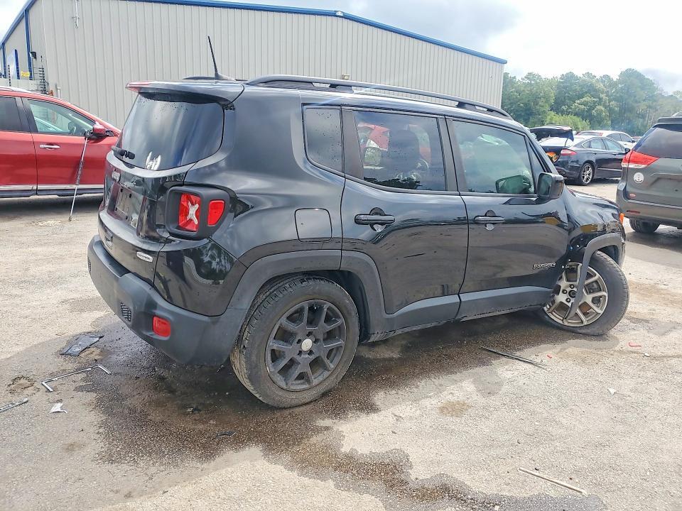 2020 JEEP RENEGADE LATITUDE — Фото 3 из 12