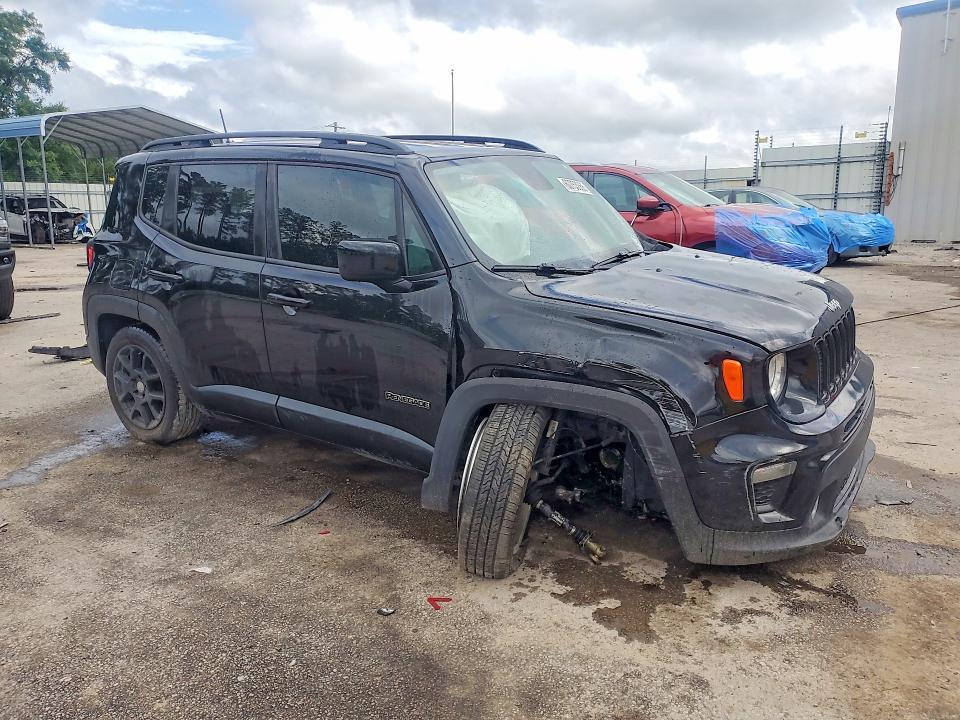 2020 JEEP RENEGADE LATITUDE — Фото 4 из 12