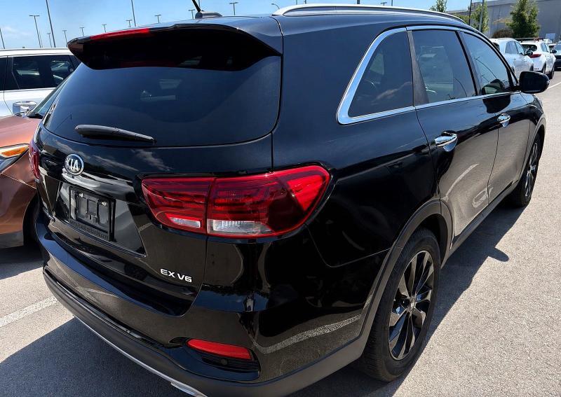 2020 KIA SORENTO EX V6 — Фото 4 из 12