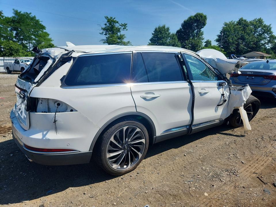 2020 LINCOLN AVIATOR RESERVE — Фото 3 из 13