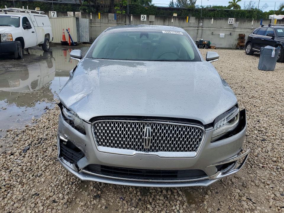 2020 LINCOLN MKZ — Фото 5 из 12