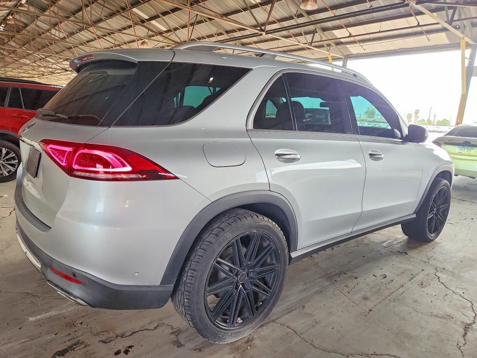 2020 MERCEDES-BENZ GLE 350 4MATIC — Фото 3 из 13