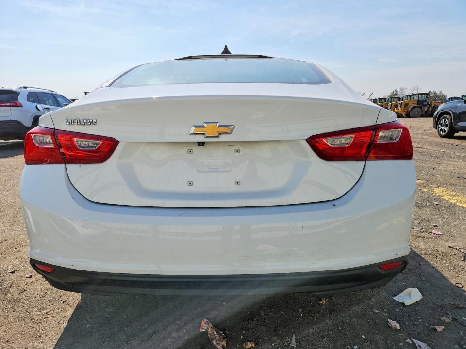 2017 CHEVROLET MALIBU LS — Фото 6 из 13