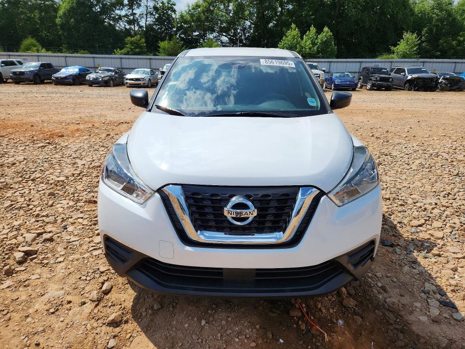 2020 NISSAN KICKS S — Фото 5 из 12