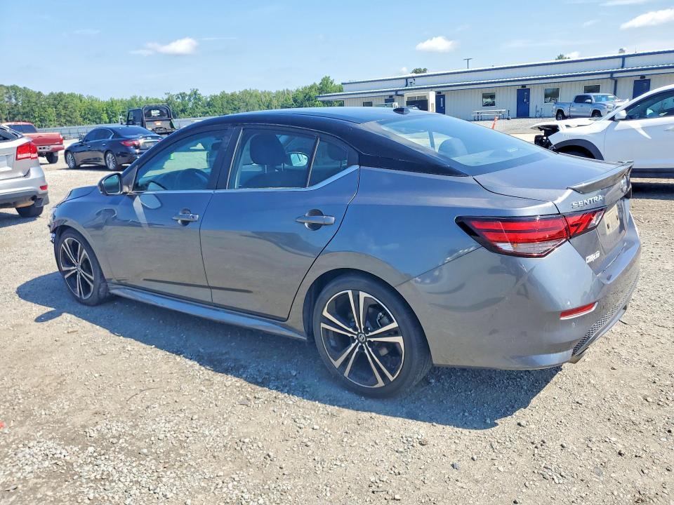 2020 NISSAN SENTRA SR — Фото 2 из 13