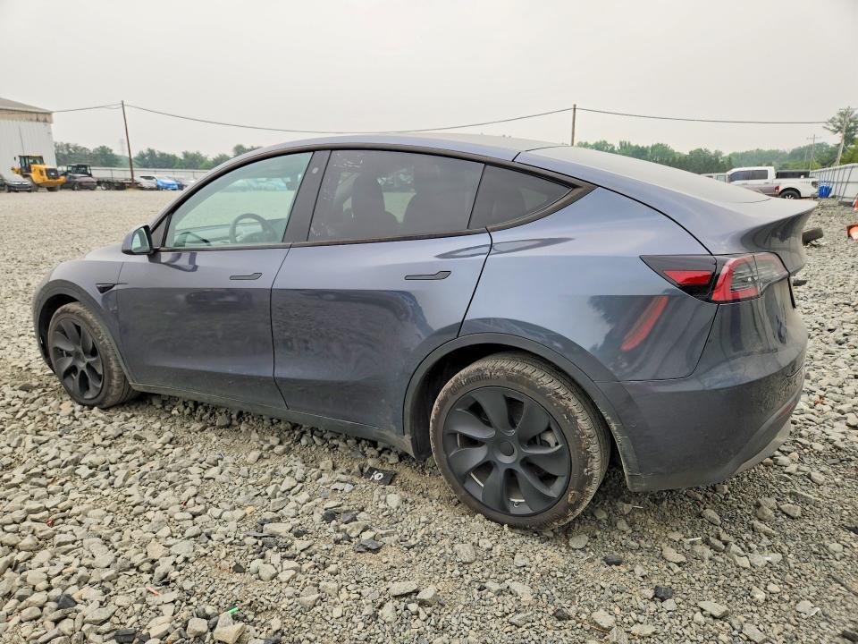 2020 TESLA MODEL Y — Фото 2 из 12