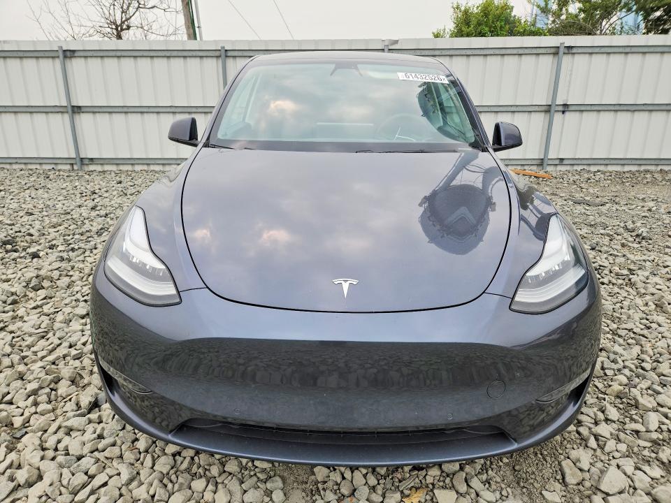 2020 TESLA MODEL Y — Фото 5 из 12