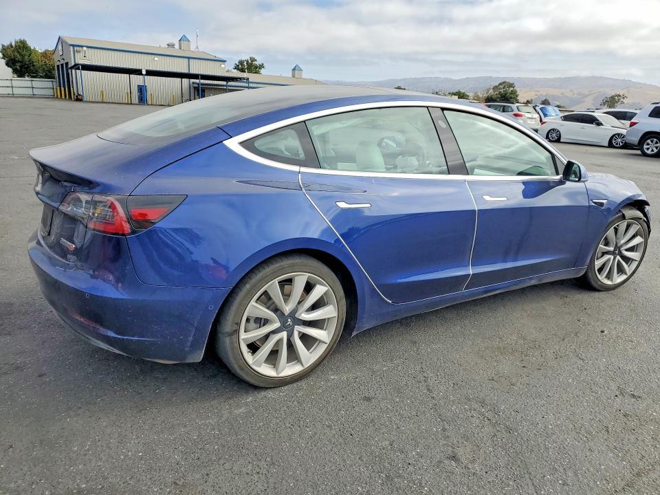 5YJ3E1EA4LF599254 2020 TESLA MODEL 3 photo no. 3