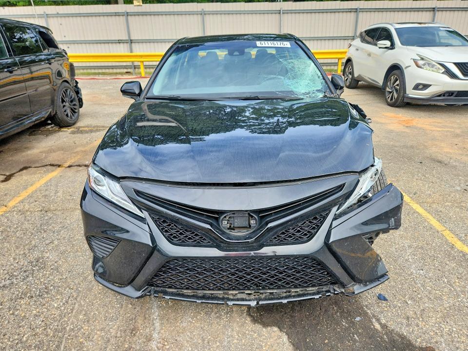2020 TOYOTA CAMRY XSE — Фото 5 из 12