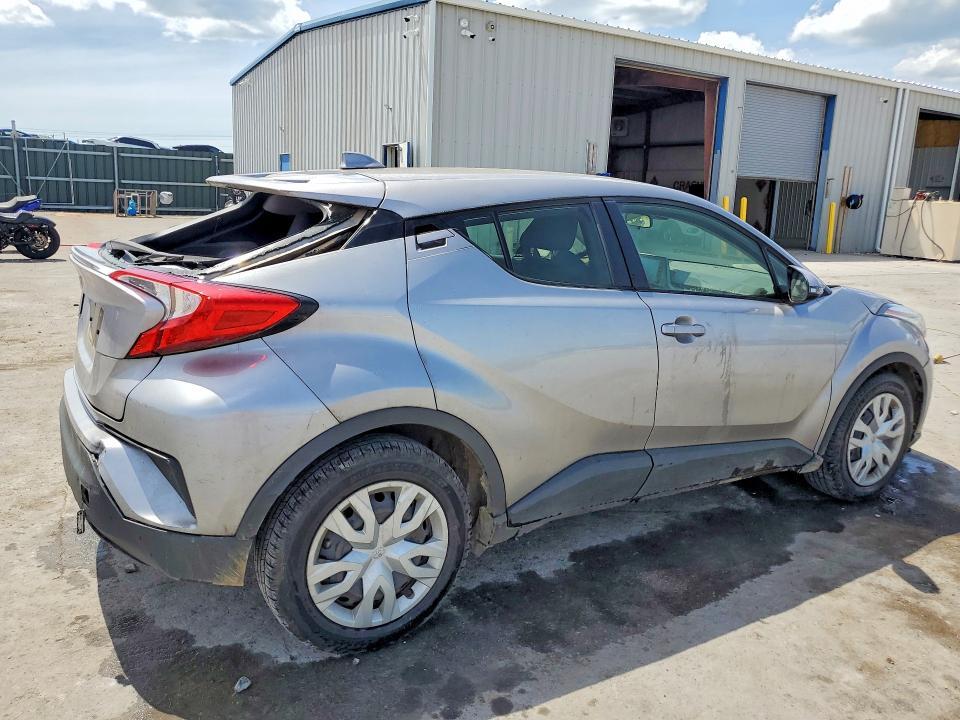 2020 TOYOTA CHR — Фото 3 из 13