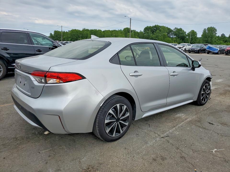 2020 TOYOTA COROLLA LE — Фото 3 из 12