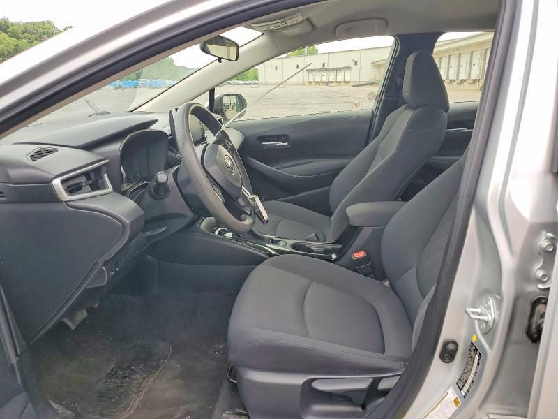 2020 TOYOTA COROLLA LE — Фото 7 из 12