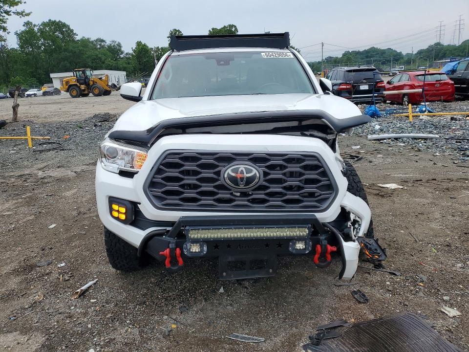 2020 TOYOTA TACOMA SR5 V6 — Фото 5 из 13