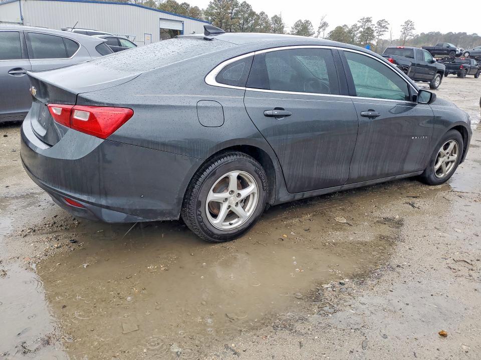 2017 CHEVROLET MALIBU LS — Фото 3 из 12