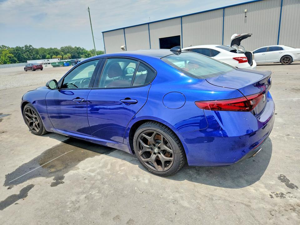 2021 ALFA ROMEO GIULIA SPORT — Фото 2 из 13