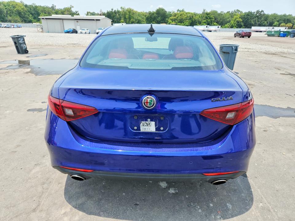2021 ALFA ROMEO GIULIA SPORT — Фото 6 из 13
