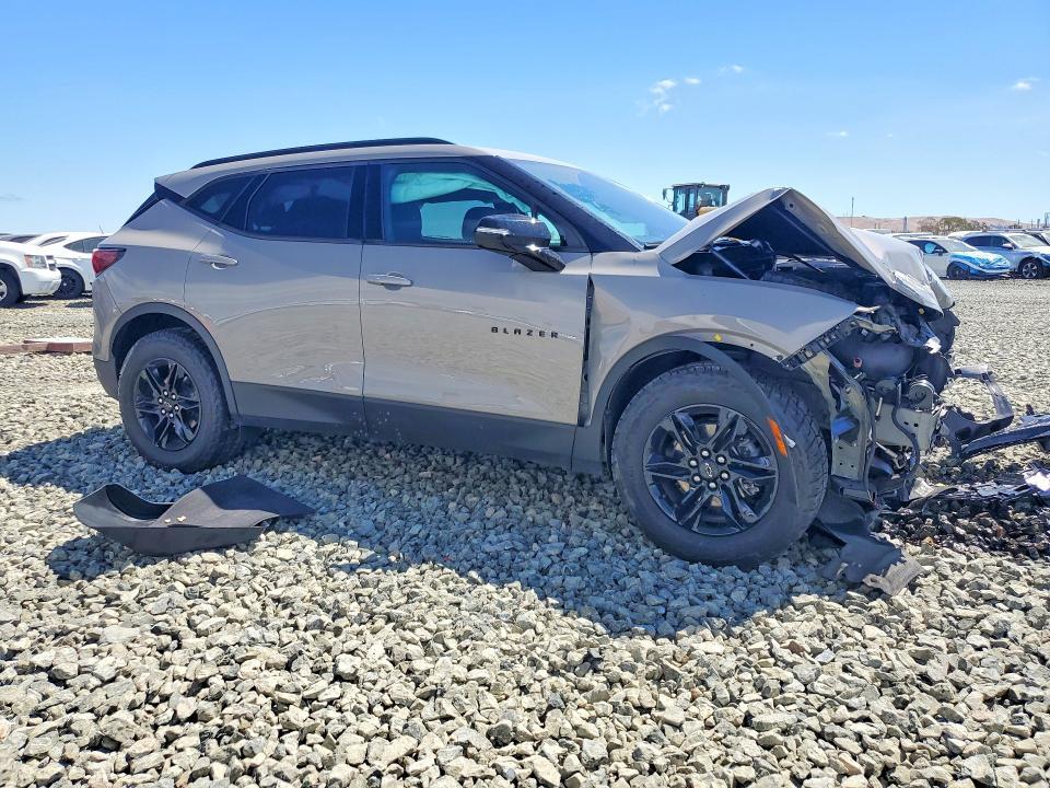 2021 CHEVROLET BLAZER 2LT — Фото 4 из 13