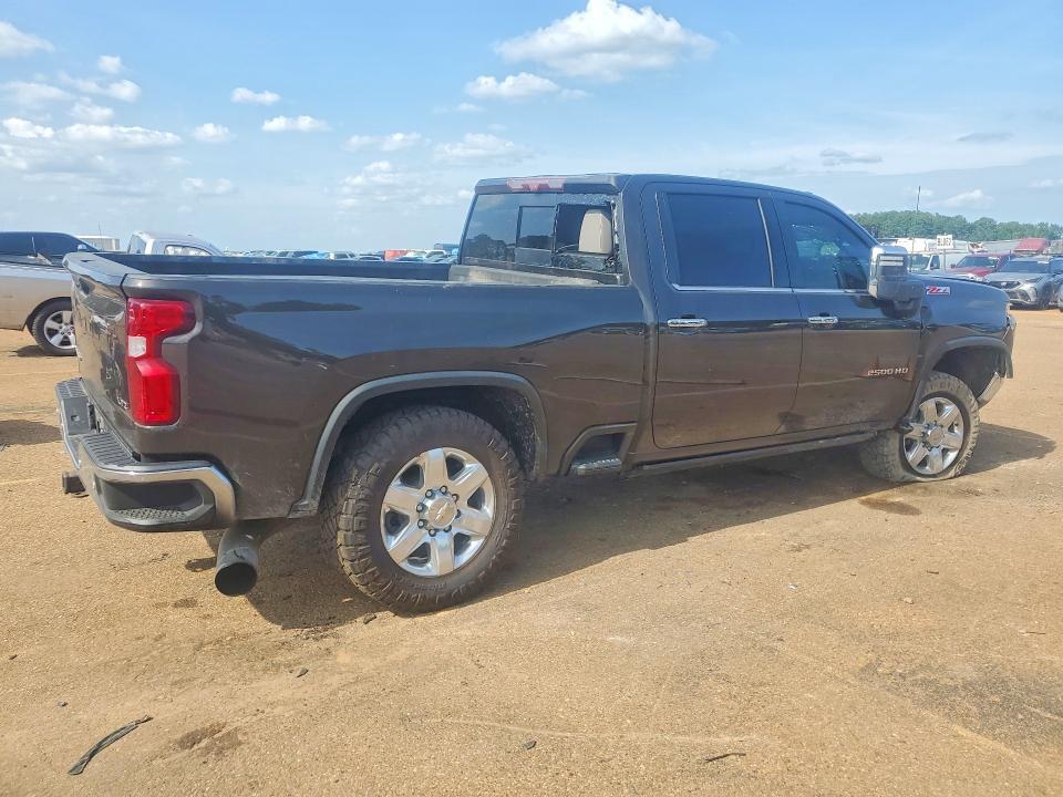 2021 CHEVROLET SILVERADO K2500 HEAVY DUTY LTZ — Фото 3 из 12