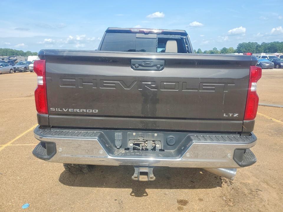 2021 CHEVROLET SILVERADO K2500 HEAVY DUTY LTZ — Фото 6 из 12