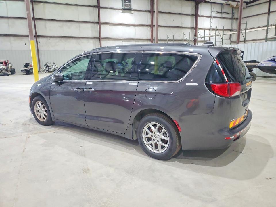 2021 CHRYSLER VOYAGER LXI — Фото 2 из 13