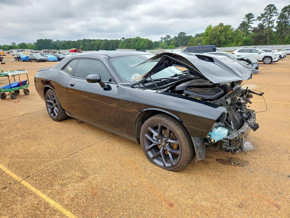 2021 DODGE CHALLENGER SXT — Фото 4 из 13