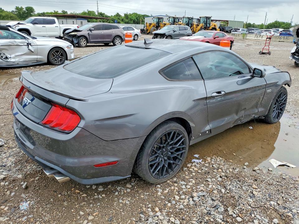 2021 FORD MUSTANG GT — Фото 3 из 13