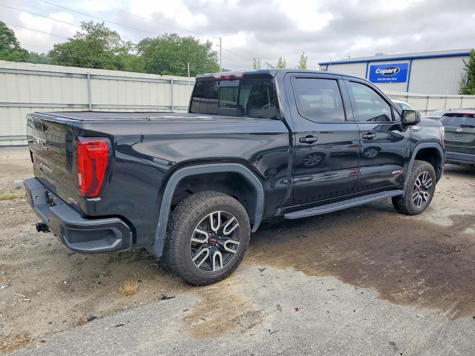 2021 GMC SIERRA K1500 AT4 — Фото 3 из 12