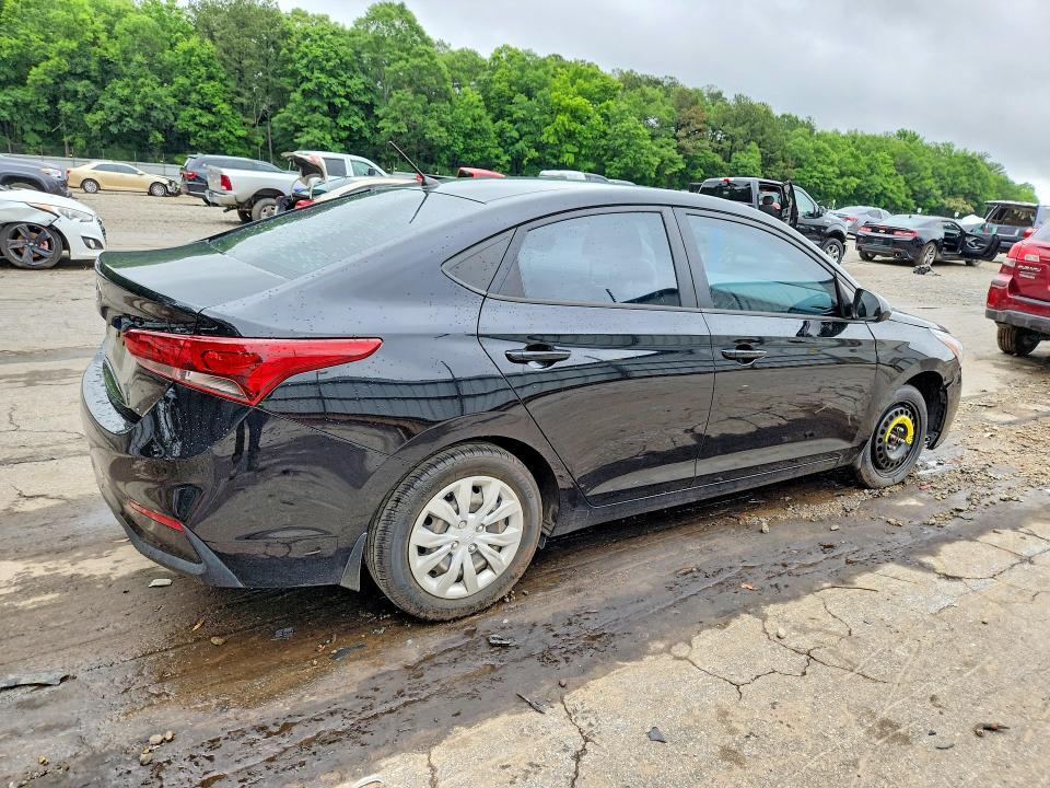 2021 HYUNDAI ACCENT SE — Фото 3 из 12