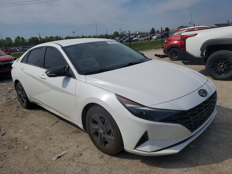 2021 HYUNDAI ELANTRA SEL — Фото 4 из 12