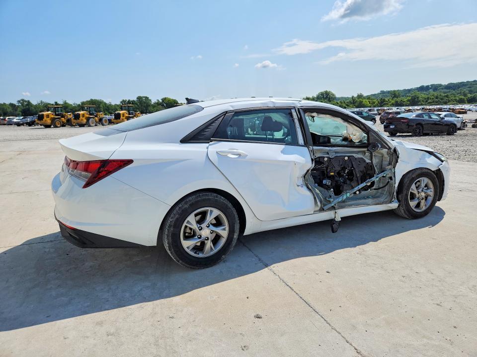 2021 HYUNDAI ELANTRA SE — Фото 3 из 12