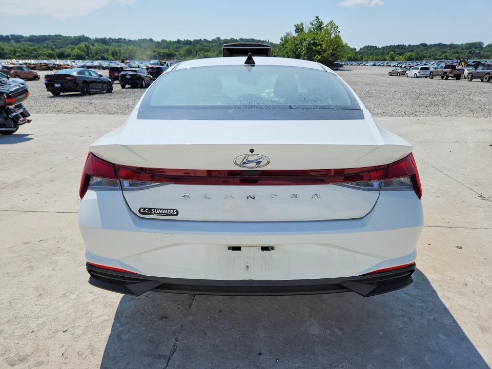 2021 HYUNDAI ELANTRA SE — Фото 6 из 12