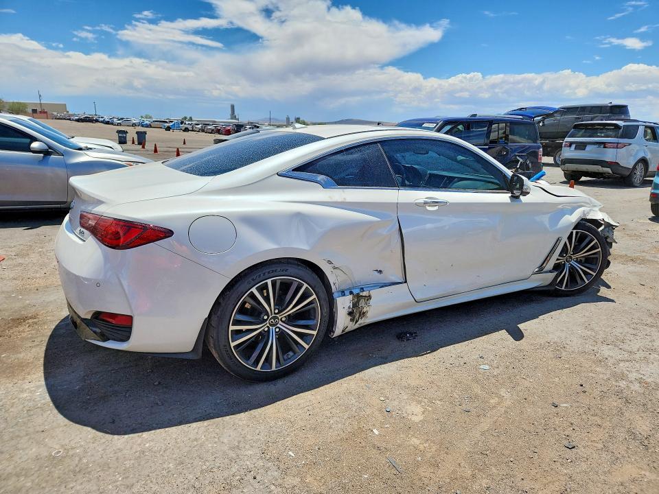 2021 INFINITI Q60 LUXE — Фото 3 из 13