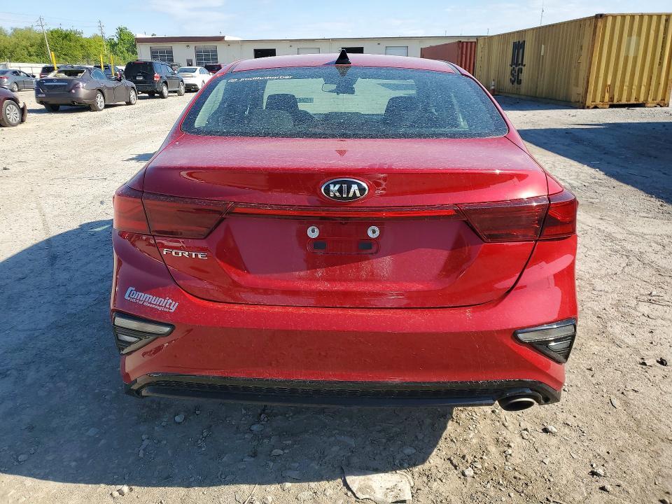 2021 KIA FORTE LXS — Фото 6 из 12