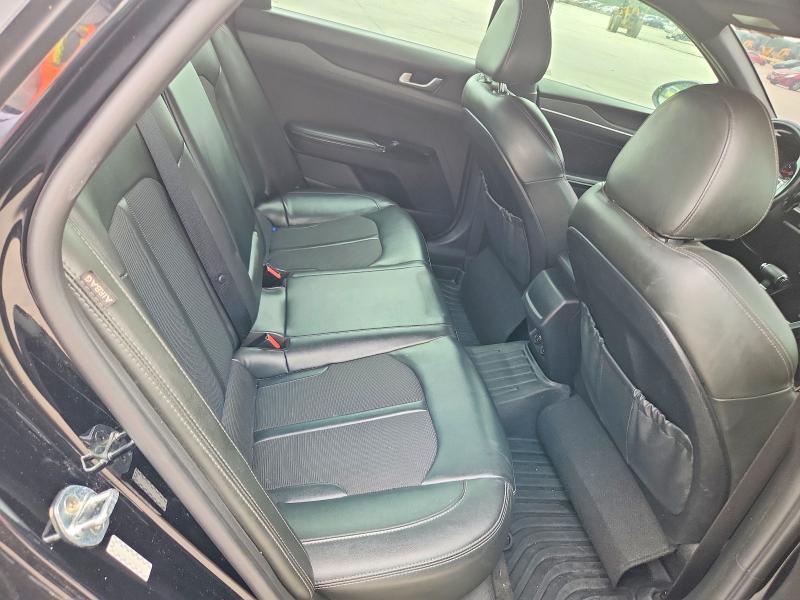 2021 KIA K5 GT LINE — Фото 10 из 12
