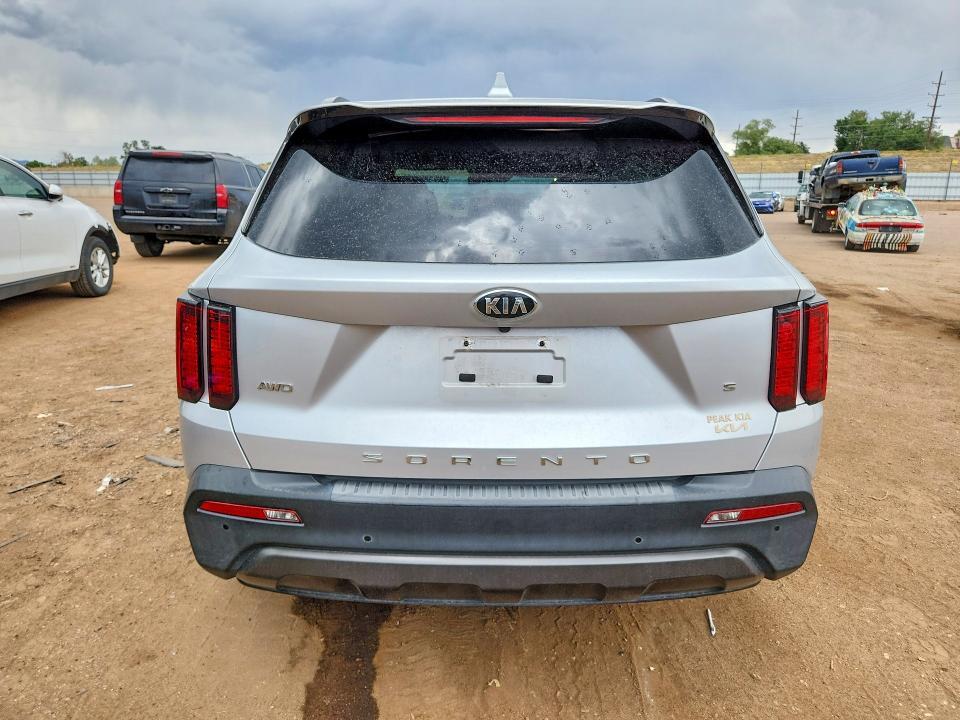 2021 KIA SORENTO S — Фото 6 из 13