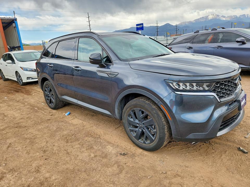 2021 KIA SORENTO S — Фото 4 из 13