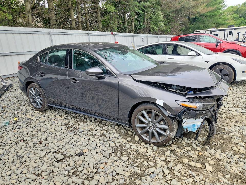 2021 MAZDA 3 PREMIUM — Фото 4 из 12