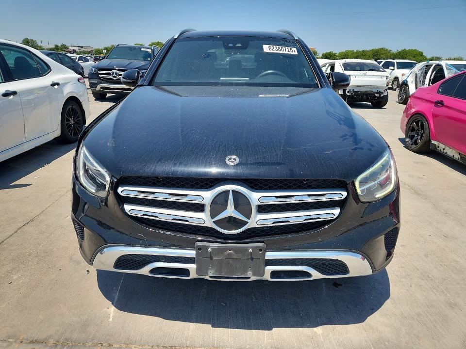 2021 MERCEDES-BENZ GLC 300 — Фото 5 из 12